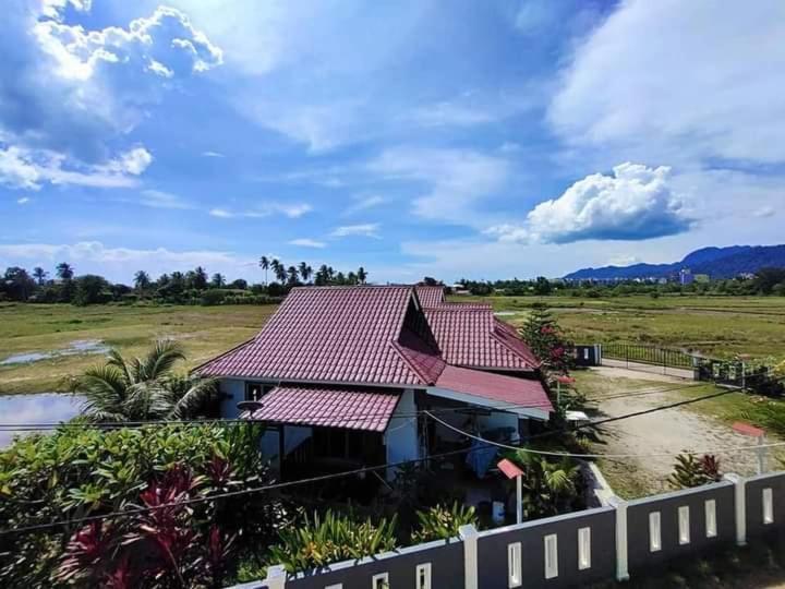 Langkawi Homestay Bunga Padi Kuah Exterior photo
